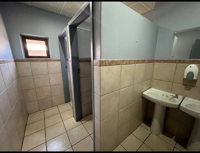 535M² OFFICE FOR SALE IN BENDOR